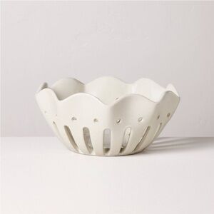 Large Wavy Edge Berry Bowl Sour Cream
- Hearth & Hand™ with Magnolia